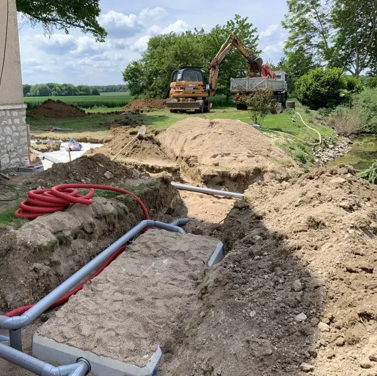 Nous nous chargeons de vos travaux de terrassement et d'assainissement